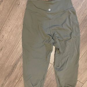 Lululemon Align Crop Joggers Sz 6